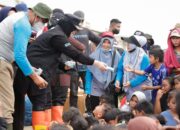 Tiga Hari Di Aceh Tamiang, Wali Kota Illiza Antar Bantuan Hingga Tembus Daerah Terisolasi