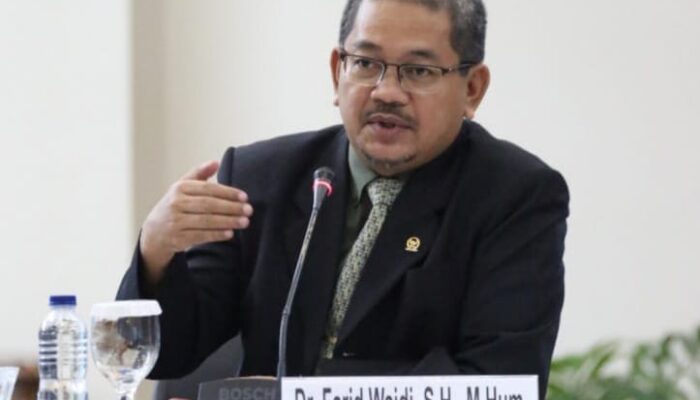 Ironi Harga Diri Dan Paradoks Indonesia