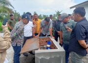 Anggota DPR-RI Musa Rajekshah Tinjau Uji Coba Sistem Pamsimas Di PantaiLabu