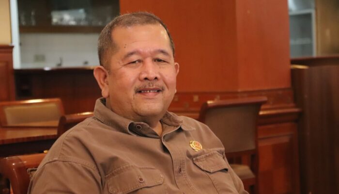 Rekonstruksi Paradigma Hukum Nasional Menuju Indonesia Emas 2045 (Pemberlakuan KUHP yang bersenyawa dengan revisi KUHAP pada 2 Januari 2026)