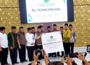 Wamenag Romo Serahkan Bantuan Rp20,840 Miliar Untuk Sarpras Terdampak Bencana Sumut