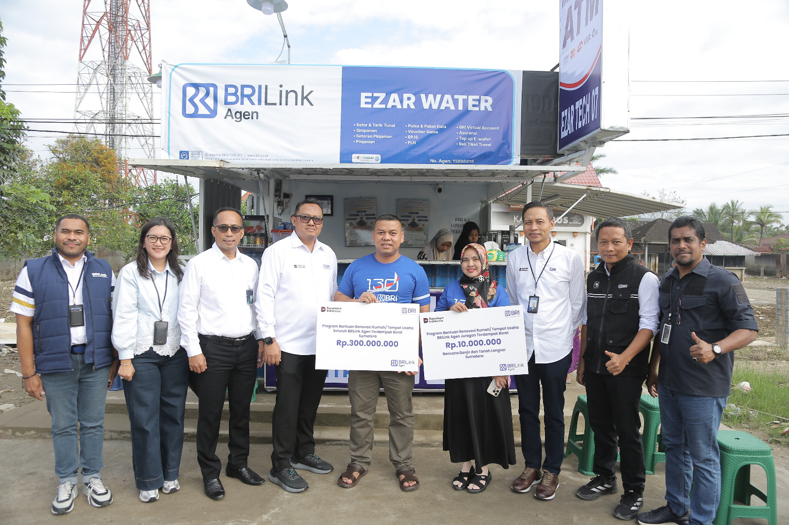BRI Salurkan Bantuan Renovasi Rp300 Juta untuk Agen BRILink Terdampak Bencana di Sumatera Utara dan Sumatera Barat