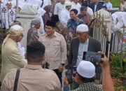 Wamenag RI, Romo H.R. Muhammad Syafii Disambut Mudir Ponpes Musthafawiyah Purba Baru