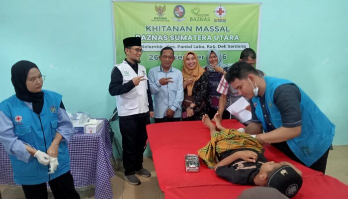 Rumah Sehat Baznas Sumut Gelar Khitanan Massal Di Pantailabu