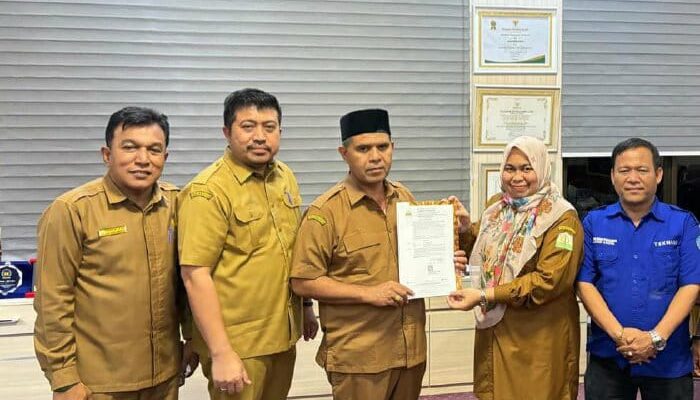 Plt Kadisdik Aceh Tunjuk Kepala SMKN 1 Abdya Jabat Plt Kacabdisdik