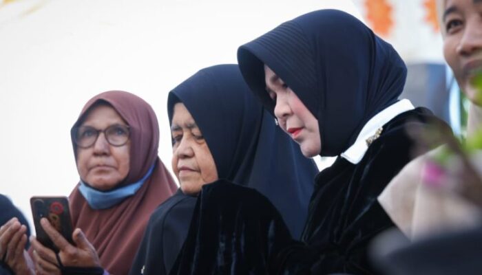 Hadiri 21 Tahun Tsunami Aceh, Wali Kota Illiza Ajak Warga Kenang Para Syuhada Lewat Doa