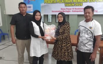 Warga Desa Pasar VI Kualanamu Berlatih Membuat Sabun Dan Shampo, Kades: Bahan Baku Dari Buah Tidak Terpakai