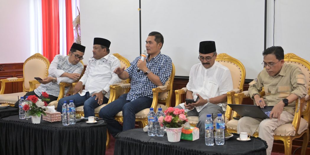 Sekda Aceh Instruksikan Pemkab Bireuen Percepat Pendataan Rumah Korban Banjir