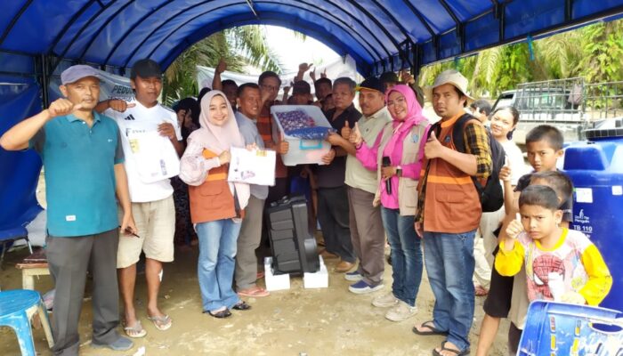 Tim Tanggap Darurat UGNP Turun Tangan Pulihkan Ketahanan Dasar Warga Terdampak Banjir Tapsel