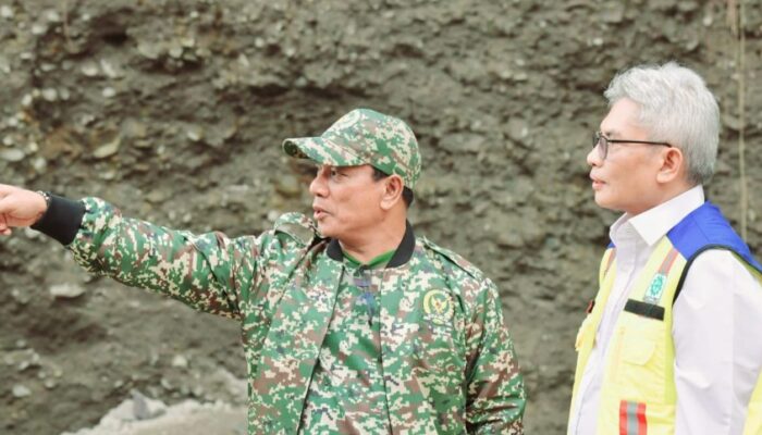 Anggota Komisi V DPR RI, Tinjau Jalinsum Bireuen – Takengon Dihantam Banjir Bandang
