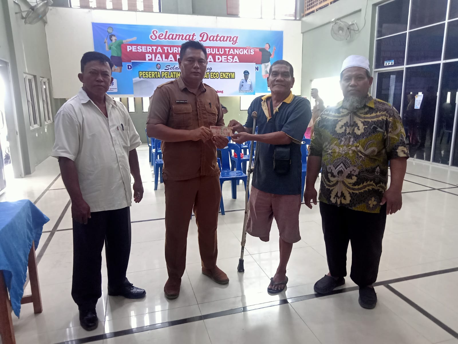 27 Warga Miskin Desa Pasar VI Kualanamu Dapat BLT dari Pemerintahan Desa