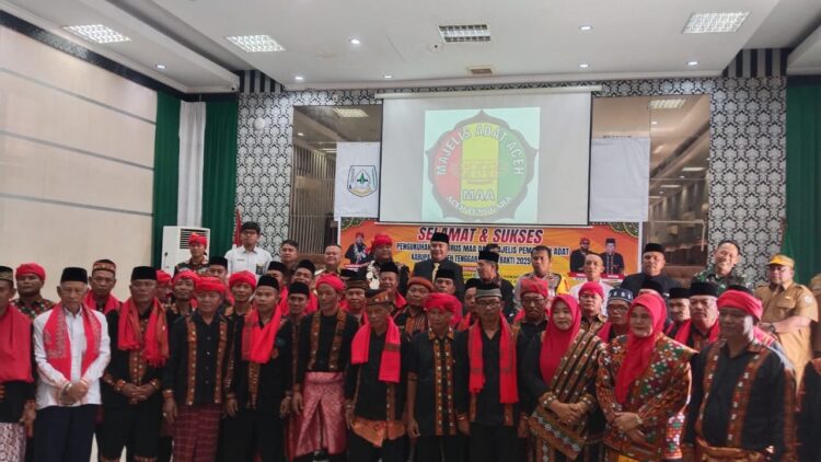 Mantan Anggota DPRK Agara Kasri Selian Resmi Jabat Ketua MAA 2025-2030