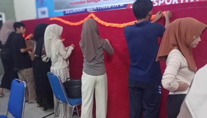 Karang Taruna Desa Pasar VI Kualanamu Ikut Pelatihan Pembuatan Papan Bunga