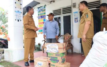 Pemkab Sergai Salurkan Bantuan Presiden Untuk Korban Banjir Di Sejumlah Desa