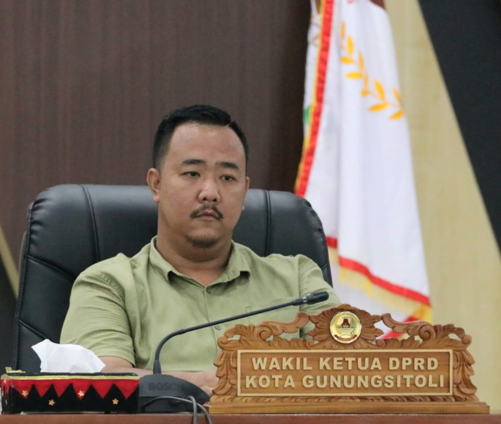 Geram Difitnah Bekingi Penjualan Petasan, Wakil Ketua DPRD Gunungsitoli Bakal Tempuh Jalur Hukum