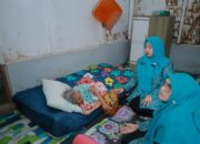 Di Balik Sunyi Gampong, Ketua TP PKK Aceh Besar Sapa Lansia Sebatang Kara