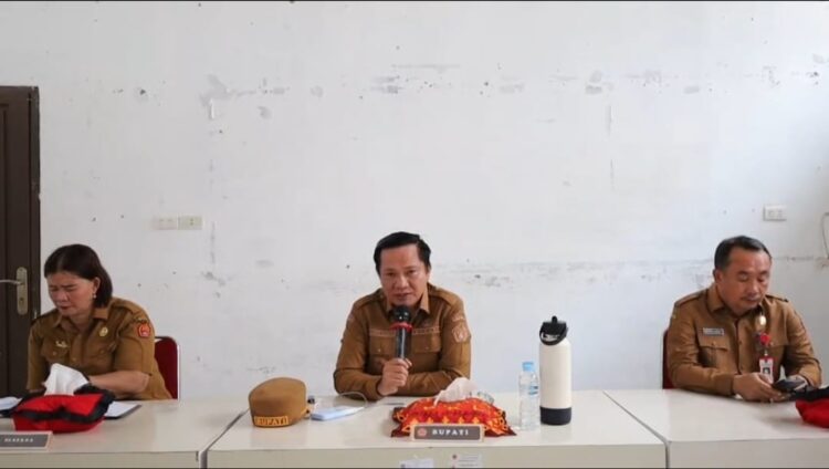 Bupati Nisbar Serahkan SK Pengangkatan 1.473 PPPK Paruh Waktu