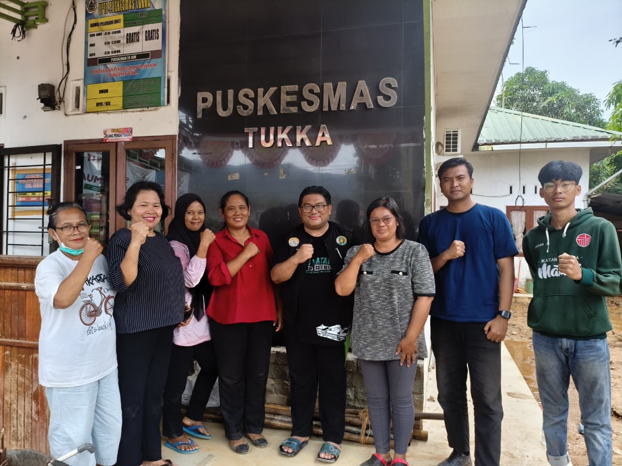 USU Peduli Perbaiki Akses Air Bersih Di Puskesmas Tukka Pasca Banjir Bandang