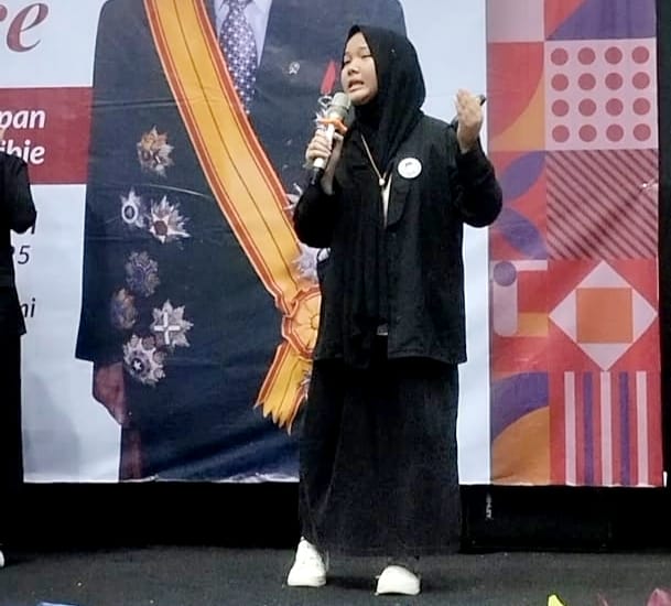 Siswi MAN IC Tapsel Digembleng Jadi Penerus Habibie