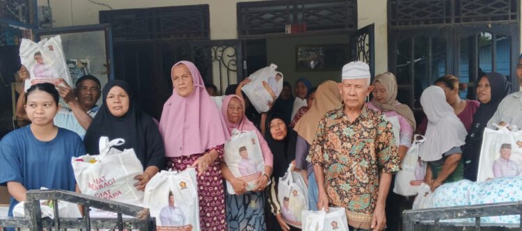 Wakil Ketua Komisi XIII DPR RI H. Sugiat Santoso Bantu Korban Banjir Di Besitang