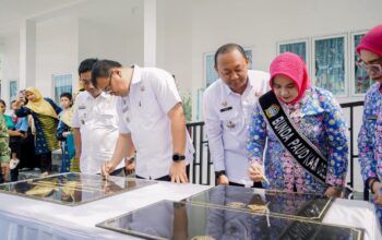 Bupati Asri Ludin Tambunan Resmikan Gedung PKBM ABK Adiba Yayasan Muhammad Ibrahim Marekar