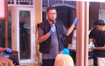 Tim Medis FK UISU Gelar Edukasi Leptospirosis Dan Pelayanan Kesehatan Di Kelurahan Rainiate, Angkola Sangkunur