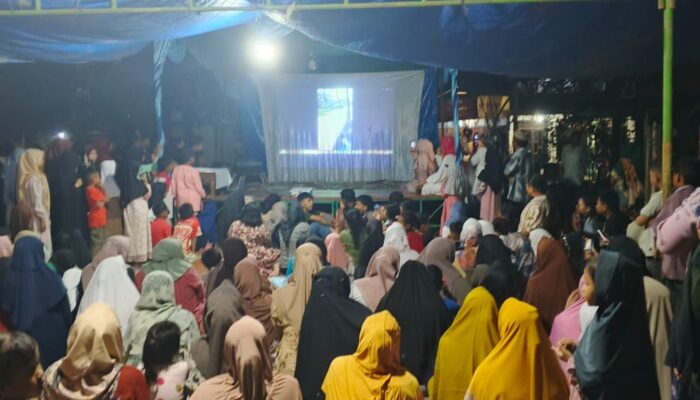 Warga Korban Banjir Di Besitang Hidupkan Suasana Malam Pergantian Tahun Dengan Zikir