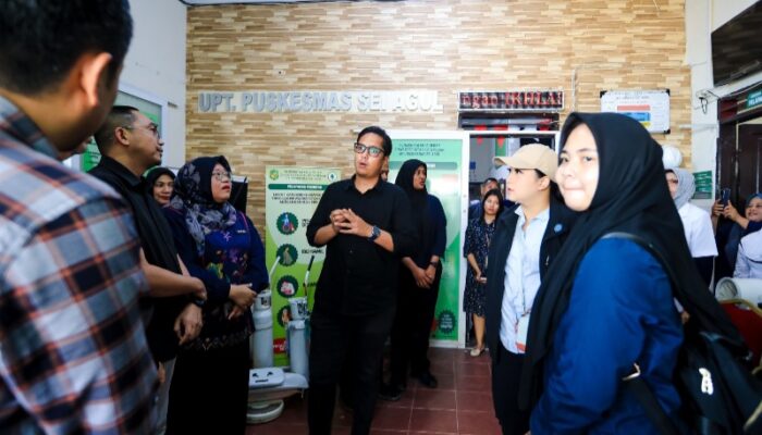 Tinjau Puskesmas Sei Agul, Rico Waas Pastikan Pelayanan Kesehatan Tetap Berjalan Pasca Terendam Banjir