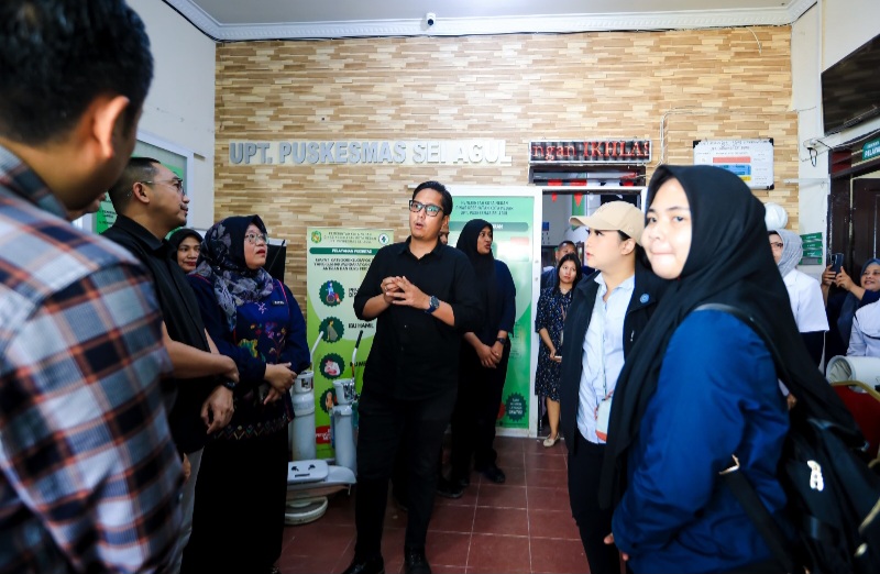 Tinjau Puskesmas Sei Agul, Rico Waas Pastikan Pelayanan Kesehatan Tetap Berjalan Pasca Terendam Banjir