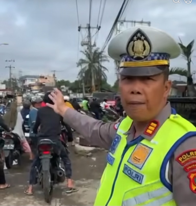 Antrean BBM Terlihat Di Beberapa SPBU Padangsidimpuan, Stok Aman