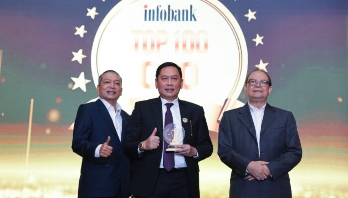 Presiden Direktur Bank Mestika Kembali Raih Penghargaan TOP 100 CEO 2025