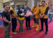 Lili Pintauli Serahkan Langsung Bantuan Ketum Hanura Untuk Korban Banjir Fan Longsor di Tapsel