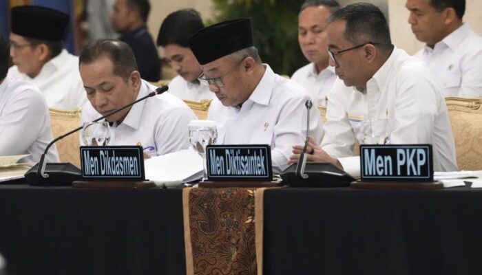 3.274 Sekolah Terdampak Longsor Sumatra, Kemendikdasmen Dirikan 2.873 Unit Kelas Darurat