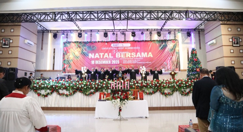 Natal Penuh Sukacita: Keluarga Besar Yayasan UHN Rayakan Kebersamaan Dan Pencapaian Akreditasi Unggul