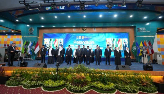 Pelantikan Wakil Direktur dan Wakil Dekan 2025-2029, PP Muhammadiyah Dorong UMSU Hasilkan Riset Berkelas Dunia