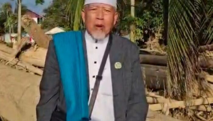 Di Tengah Reruntuhan Banjir Aceh Tamiang, KH Zulfiqar Hajar Hadir Menguatkan Iman Dan Harapan Warga