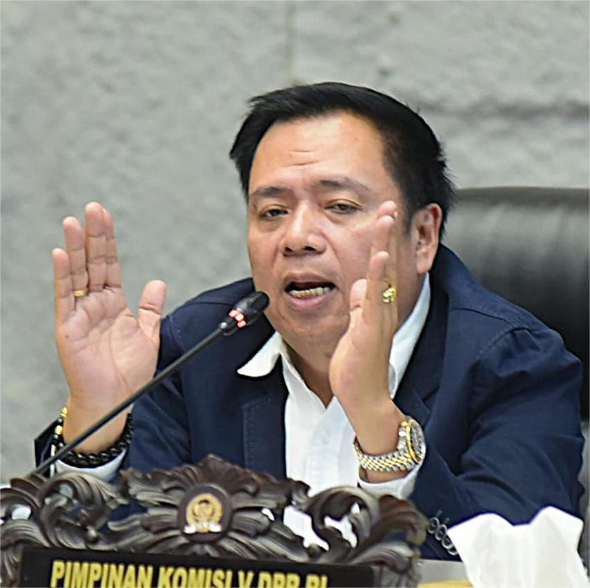 Komisi V DPR RI Desak Basarnas Perpanjang Operasi SAR Bencana Sumatra