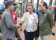 Penrad Siagian Tinjau Lokasi Bencana Di Sumut