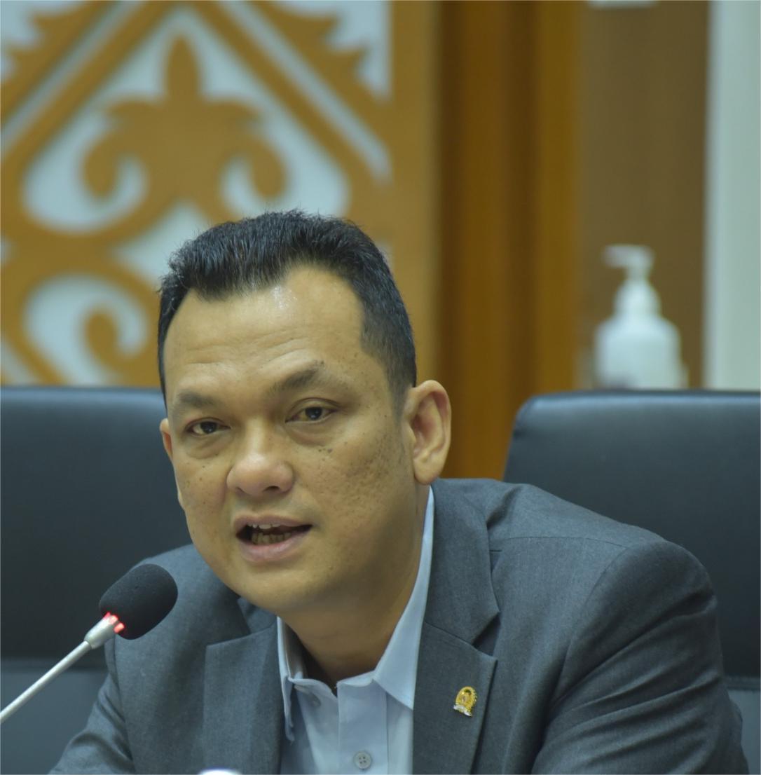 DPR Dorong Pemerintah Berikan Kebijakan Bagi Debitur KUR Penyintas Bencana Di Sumatra