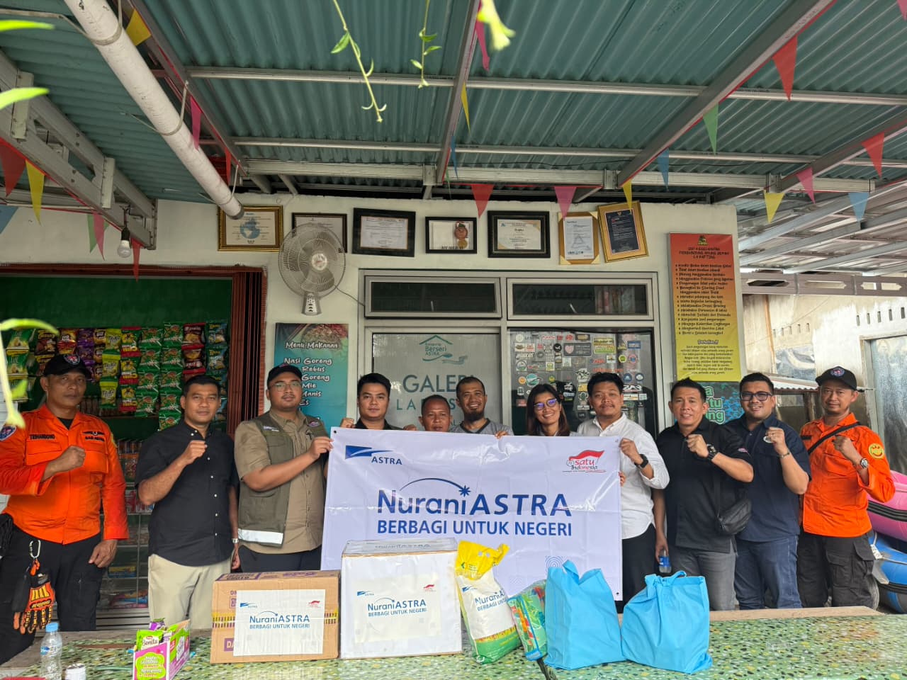 Astra Salurkan Bantuan Penanganan Bencana Aceh, Sumut, Sumbar