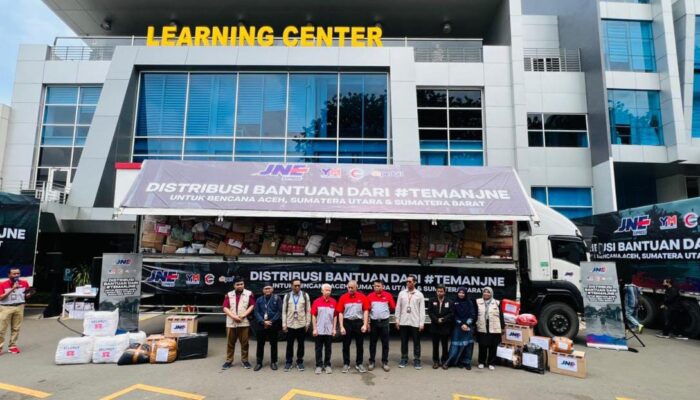 JNE Salurkan Bantuan Lebih 500 Ton Bantuan Untuk Korban Bencana Sumatera