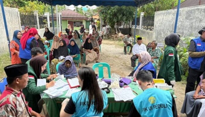 Sinergi F-Kep. USU Peduli Dan FIK-UI Universitas Indonesia Tanggap Bencana Banjir Dan Longsor Di Sorkam