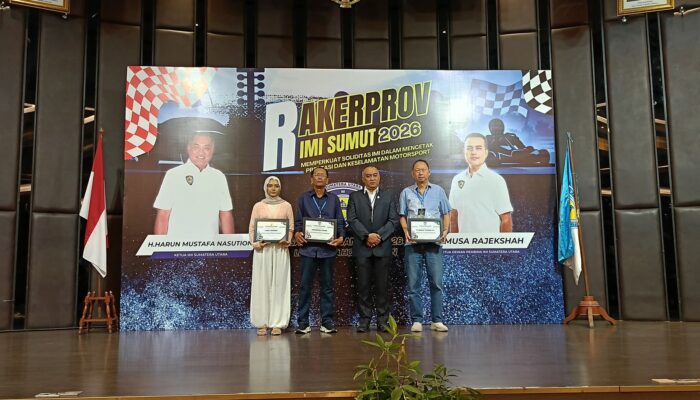 Dukung Dunia Otomotif Sumut, PT Indako Terima Penghargaan IMI