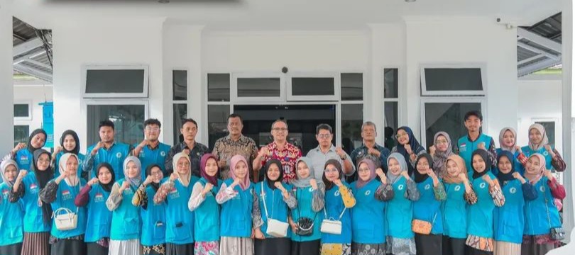 Plt Sekda Padangsidimpuan Lepas Relawan Gercep Ke Samosir Sapa Yatim