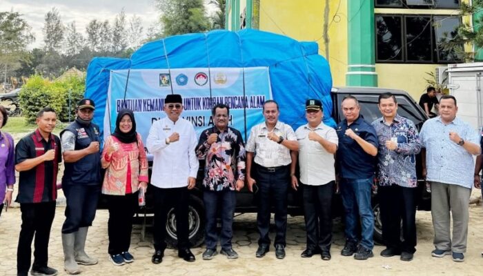 Bupati Simalungun Antar Langsung Bantuan Korban Banjir Aceh Tamiang