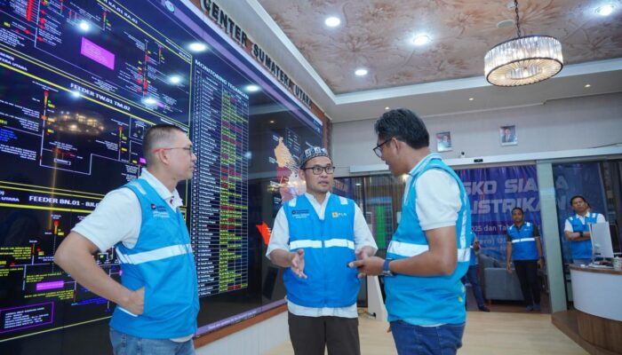 Dari DCC, GM PLN UID Sumut Pastikan Terang Menyambut Tahun Baru 2026