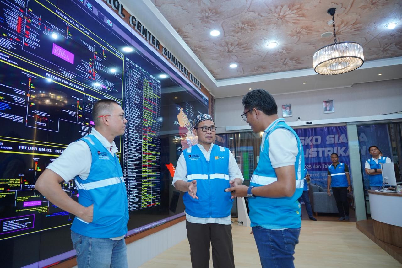 Dari DCC, GM PLN UID Sumut Pastikan Terang Menyambut Tahun Baru 2026