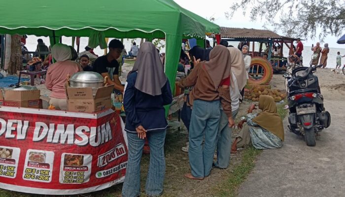 Libur Tahun Baru, Pantai Serambi Deli Dipadati Pengunjung