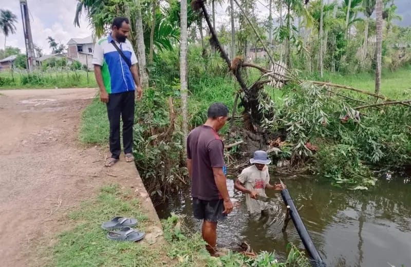 PDAM Tirta Mountala Aceh Besar Respon Cepat Kebocoran Pipa Di Gampong Leu Ue