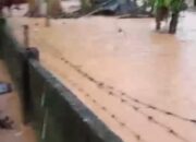 Sebagian Besar Wilayah Tapteng Kembali Dilanda Banjir, Warga Tukka Dan Lopian Panik